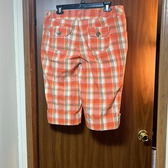 Cato capris , size 14 - Picture 2 of 2